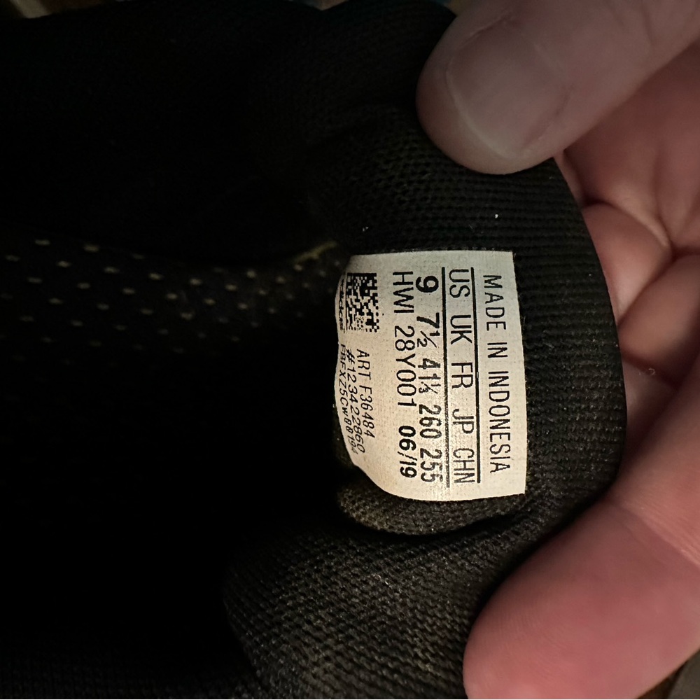 adidas Black and White Low-Top Sneakers - Picture 6 of 7